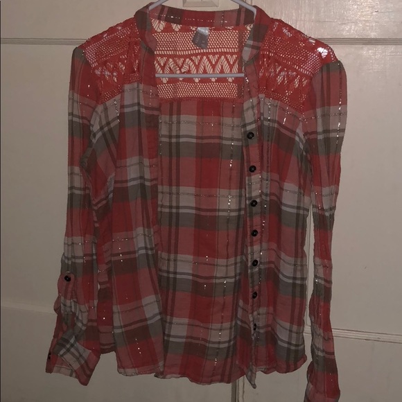 Tops - Vanity button up shirt